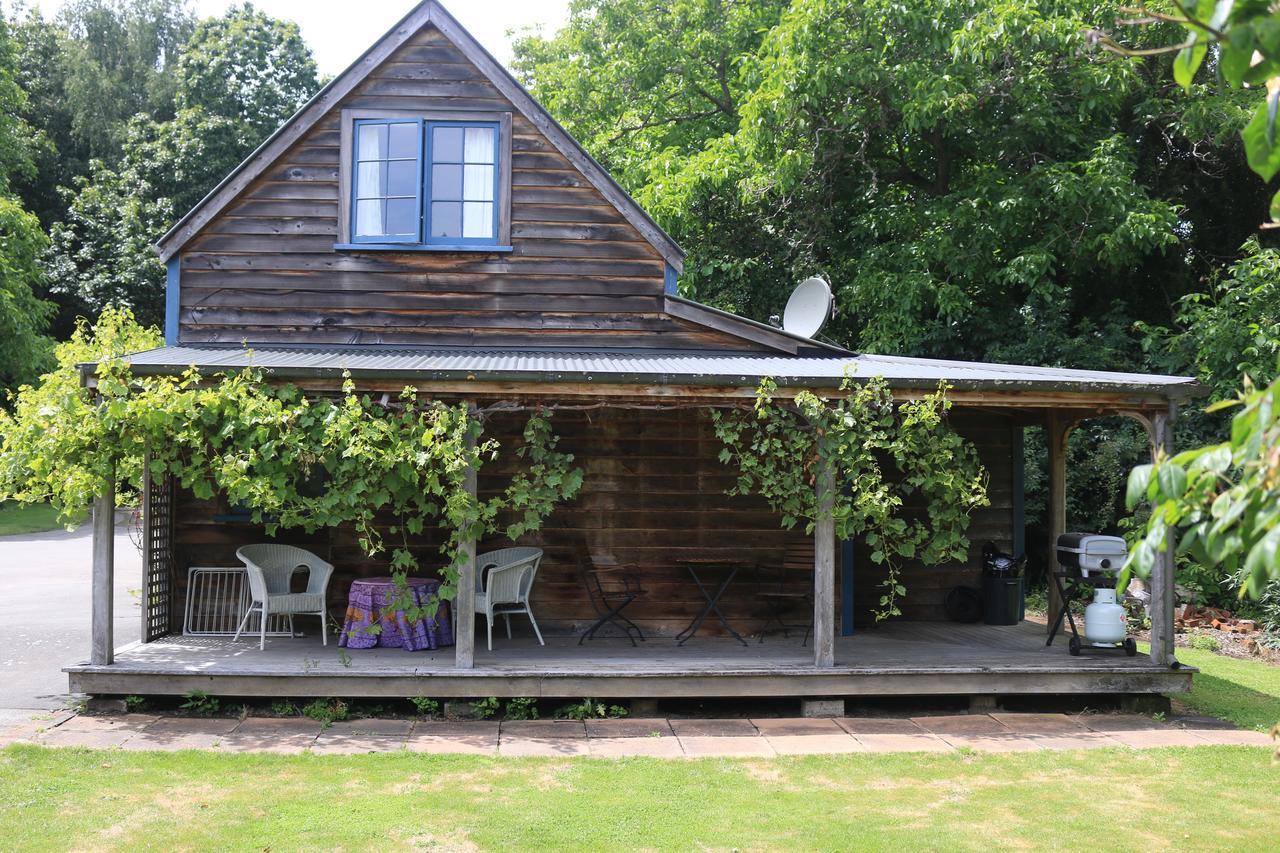 Akaroa Country House Bed & Breakfast Exterior photo